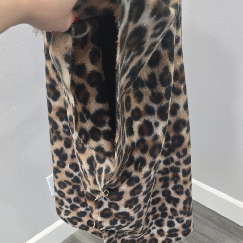Animal Print Shawl Cape with Faux Fur Trim, One Size, Brown/Cream - Picture 5 of 7